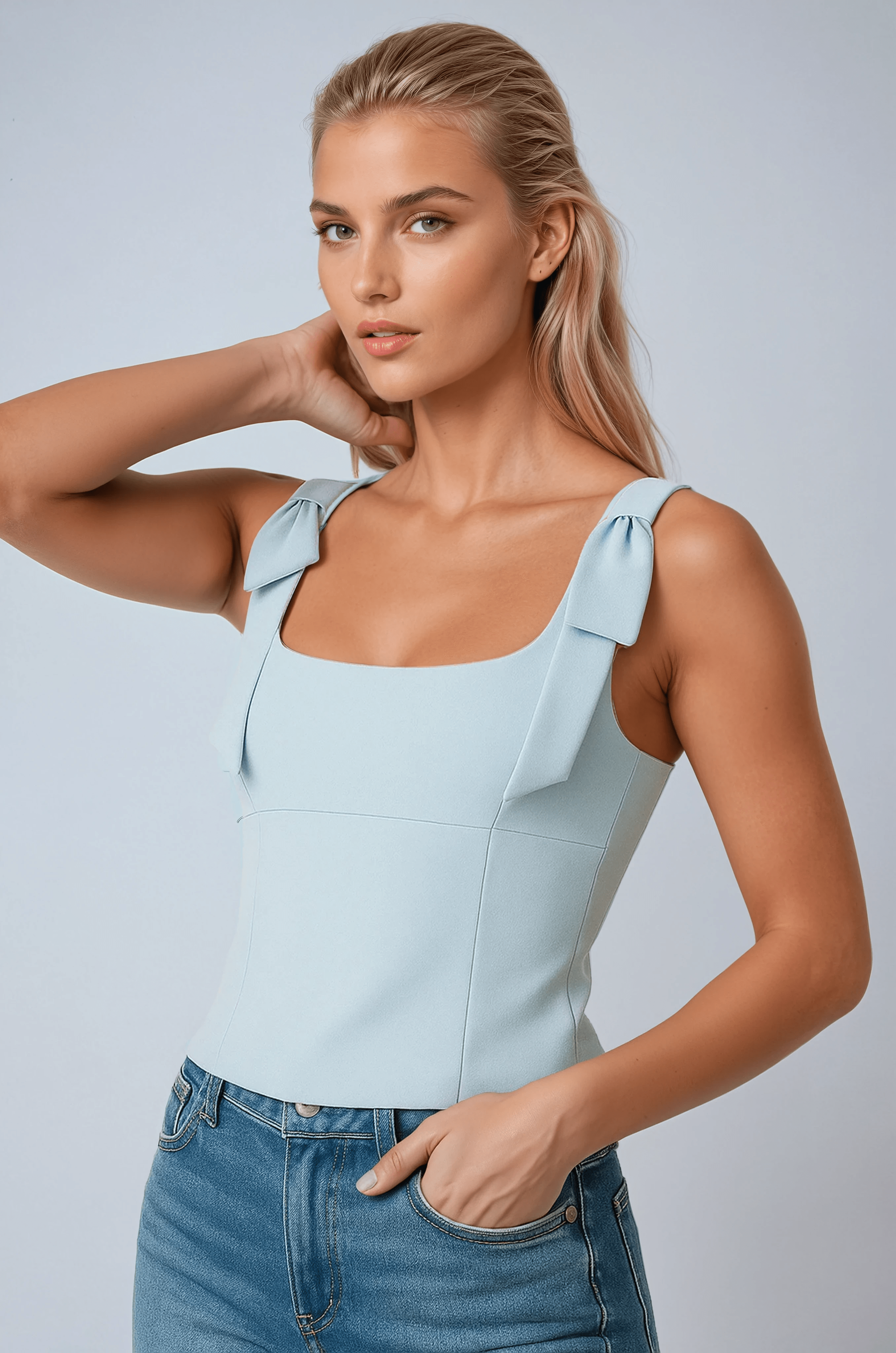 Dames Tops : Amelie vrouwen cami top met strik in blauw - Slanke stijl in van Vanda Liamo