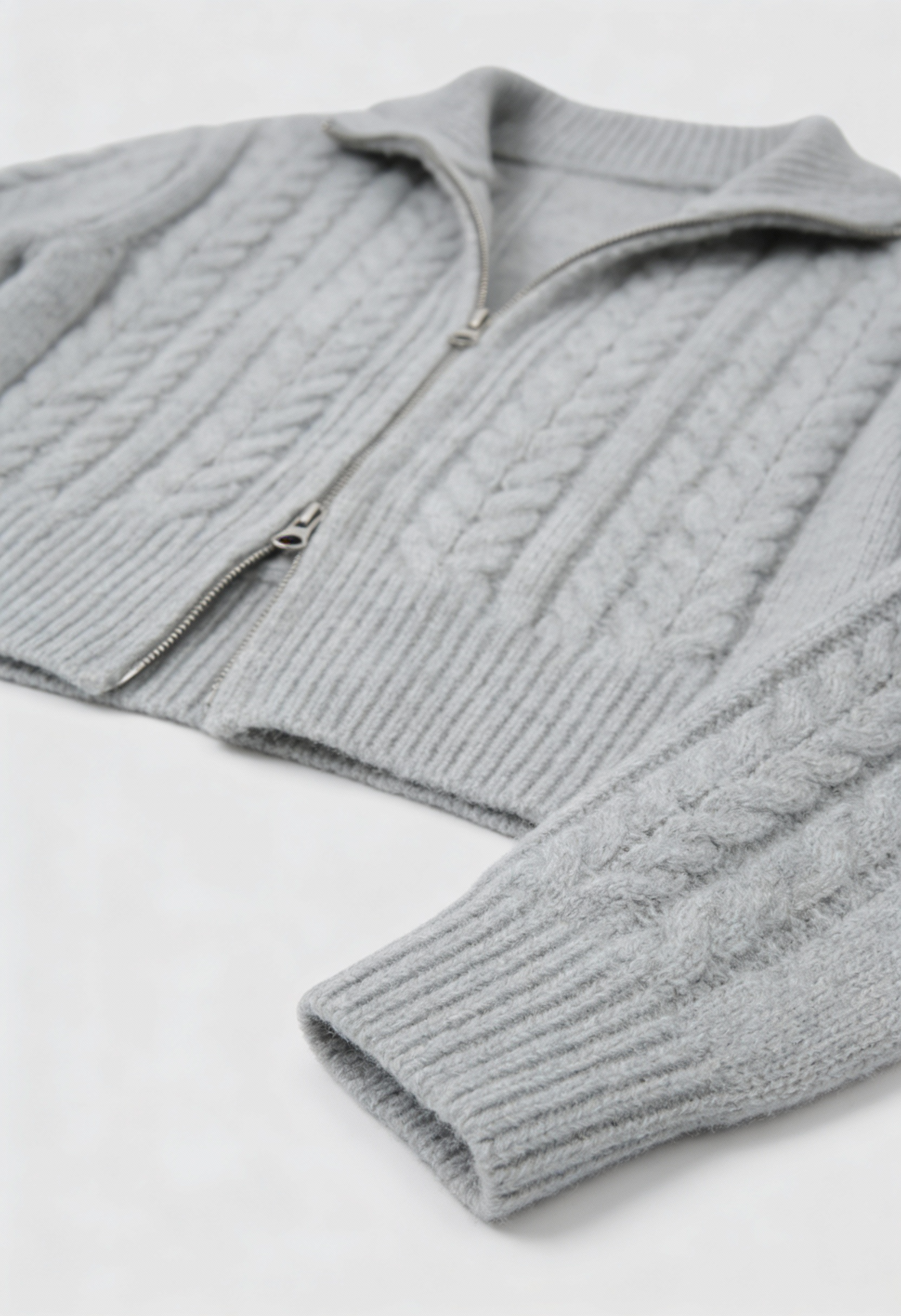 Cardigan : Women's Casual Gray Knit Cardigan in van Vanda Liamo