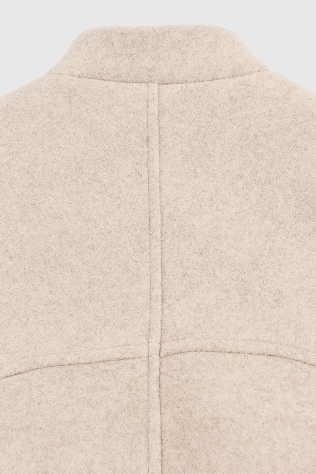 Dames Lange Beige Winterjas Met Ronde Hals