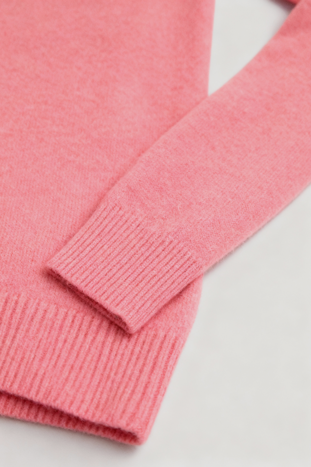 Dames Roze Merinowollen V-hals Trui