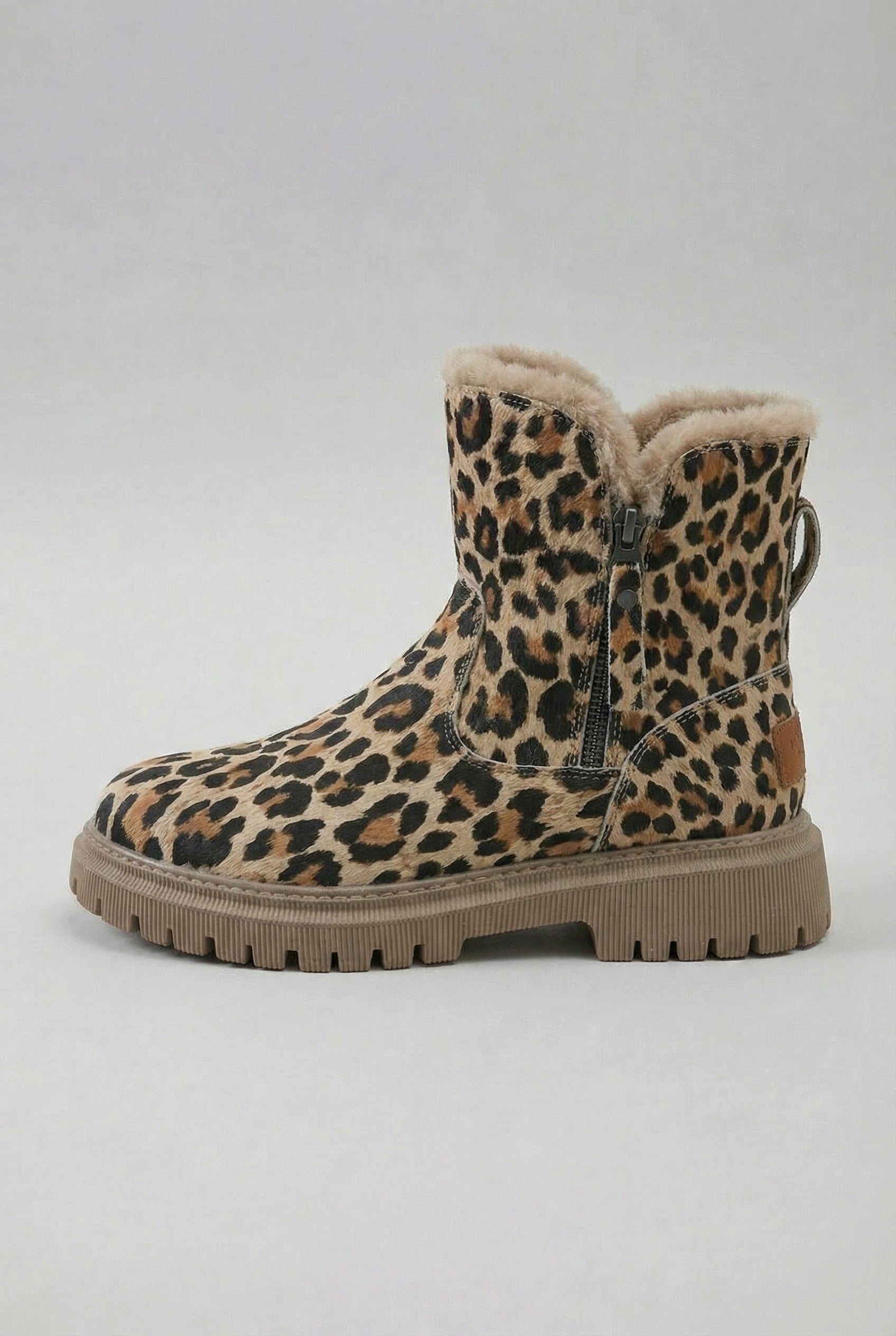 Women's Warm Leopard Ankle Boots with Non-Slip Sole - View 5 | Vanda Liamo