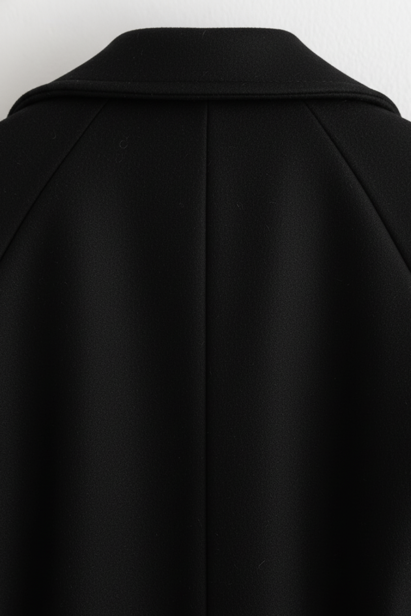 Lange Dames Zwarte Jas met Riem