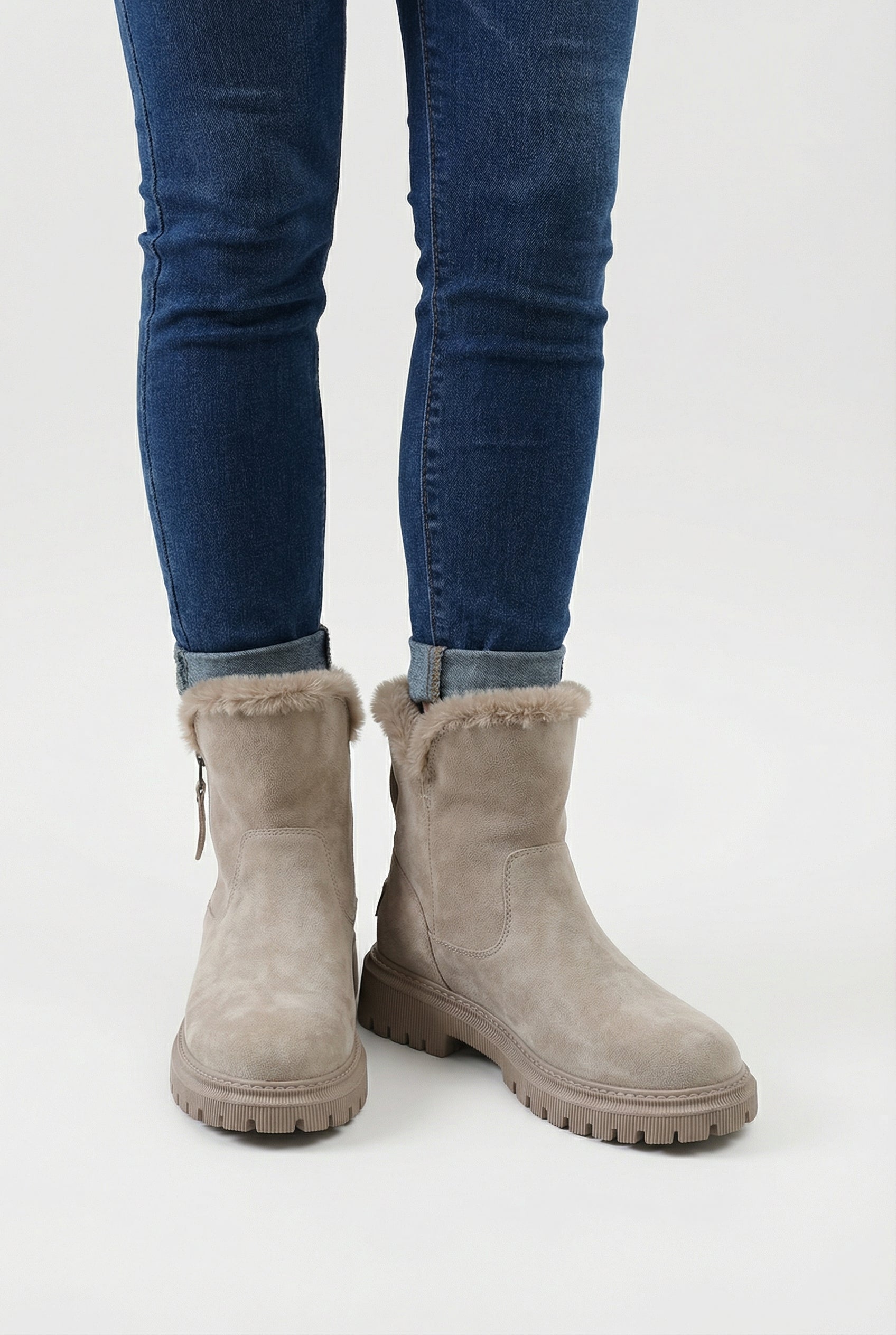 Women's Boots : Women's Apricot Waterproof Insulated Snow Boots - Warm & Anti-Slip Winter Footwear in van Vanda Liamo