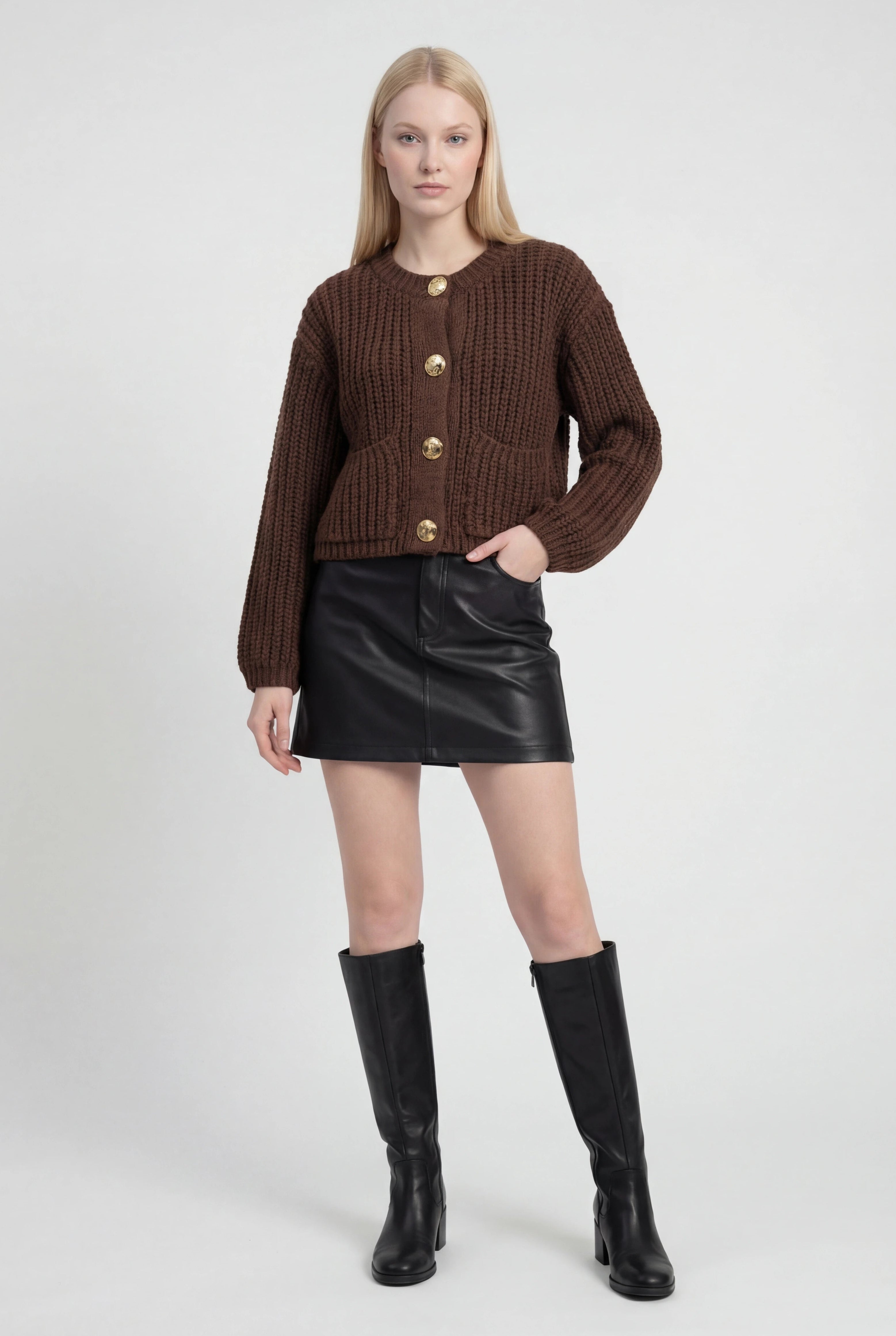Women's Casual Brown Knit Cardigan - View 2 | Vanda Liamo