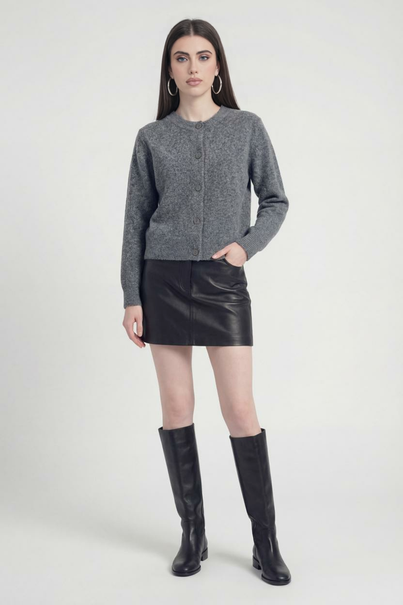 Women's Casual Gray Knit Cardigan - View 2 | Vanda Liamo