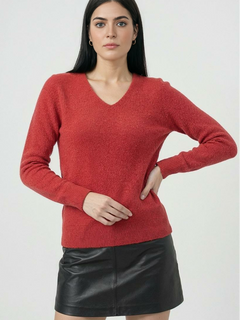 Damski czerwony sweter z dekoltem w serek