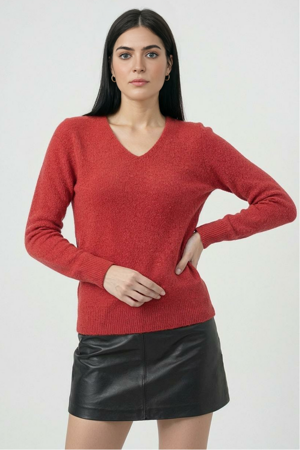 Damski czerwony sweter z dekoltem w serek
