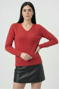 Damski czerwony sweter z dekoltem w serek