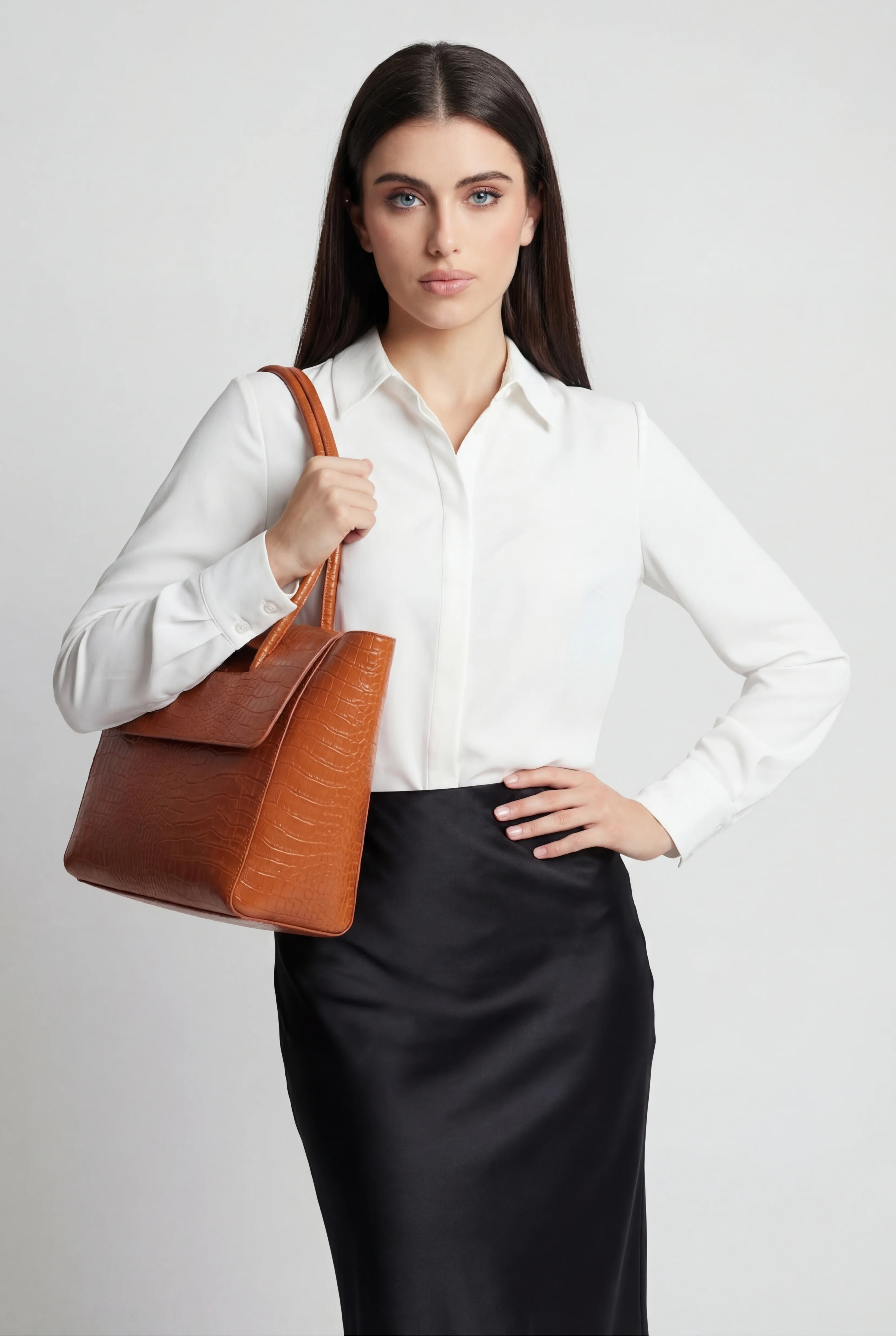 Women's Black Crocodile Pattern Handbag, Roomy &