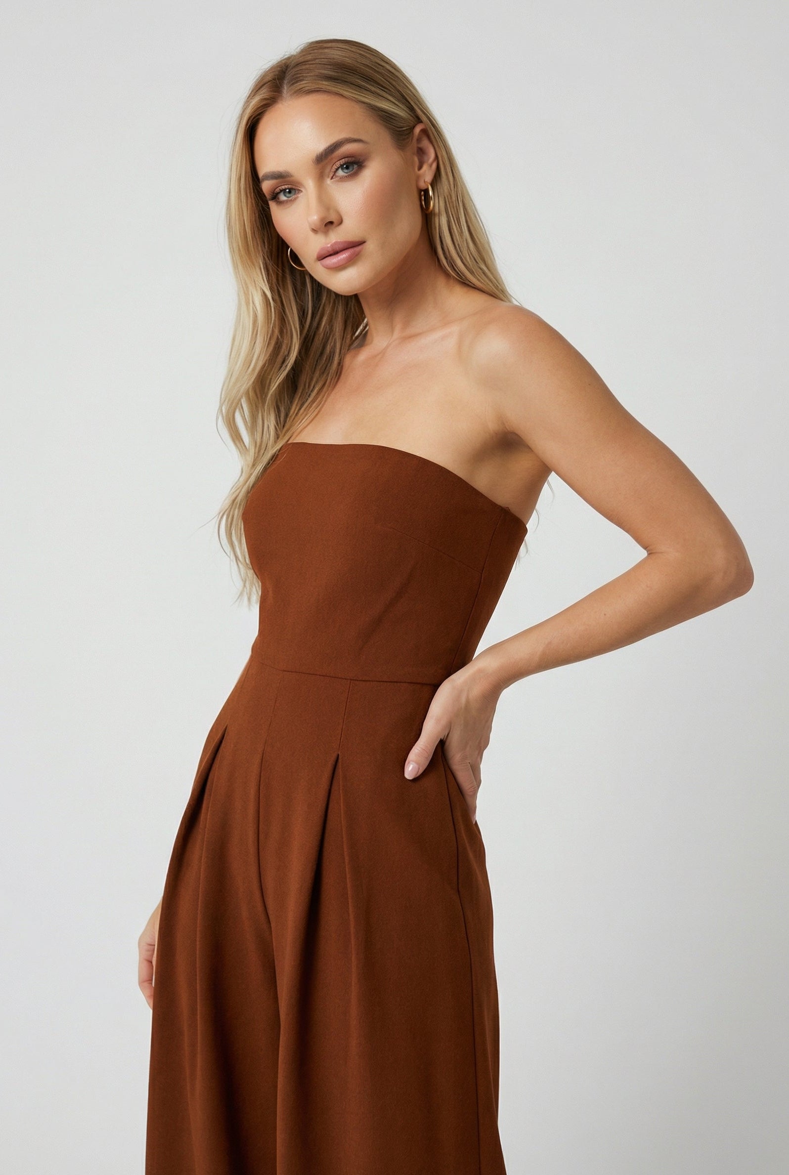 Strapless Jumpsuit with Wide-Leg - Timeless Elegance in Rust Brown