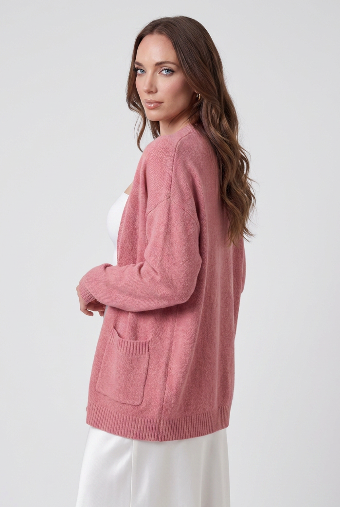 Cardigan : Women's Pink V-Neck Knit Cardigan Sweater - Soft & Lightweight in van Vanda Liamo